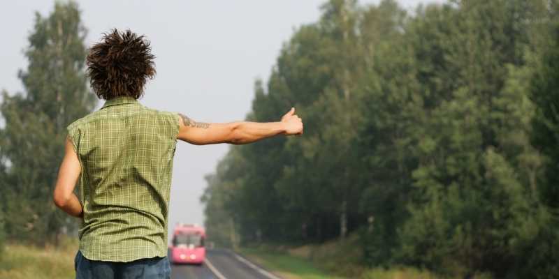 Hitchhiking Safety: How To Hitchhike Safely With Tips and Tricks